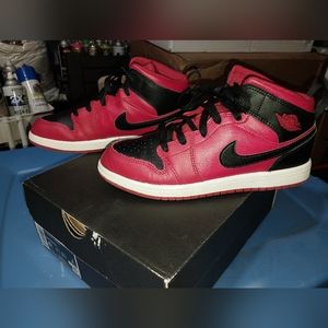 Air Jordan 1 Mid size 3Y